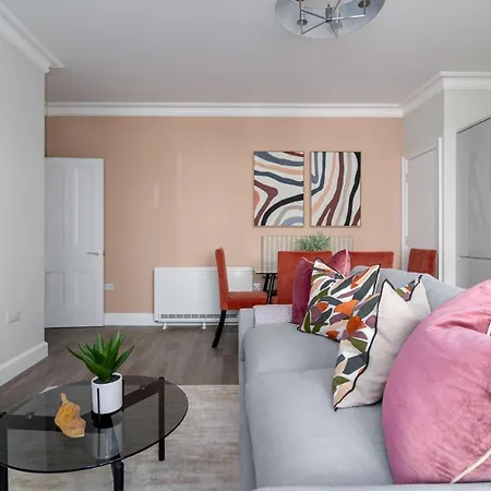 60 Queens Road Бристоль