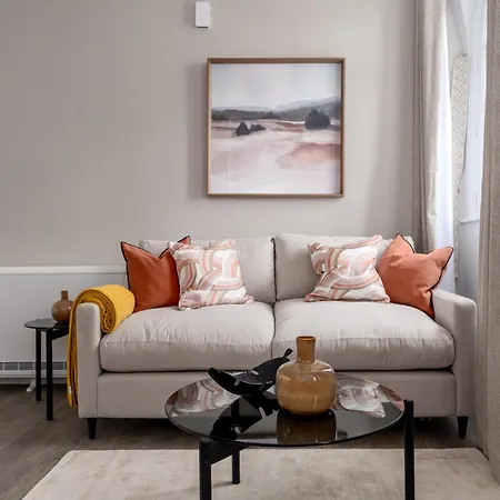 60 Queens Road Апартаменты *