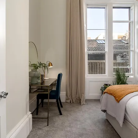 60 Queens Road * Бристоль