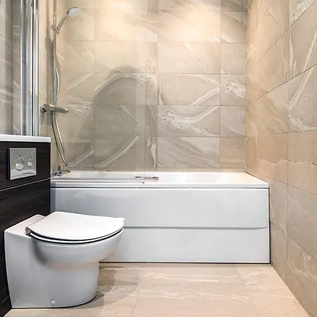 60 Queens Road Апартаменты Бристоль
