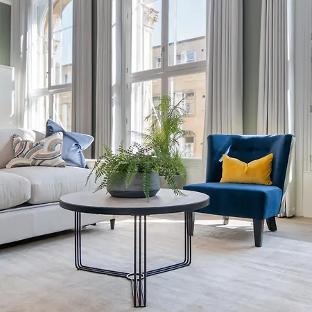 60 Queens Road * Бристоль