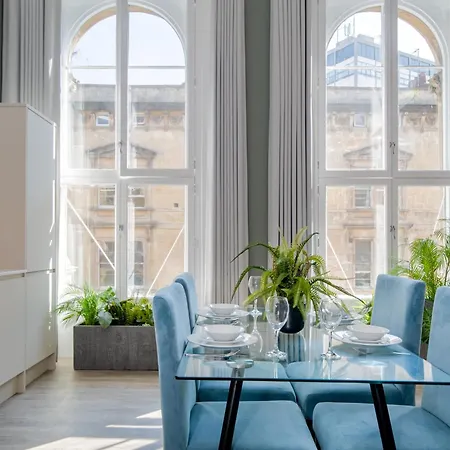 60 Queens Road Бристоль