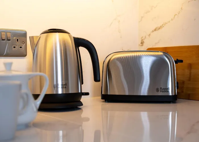 60 Queens Road * Μπρίστολ